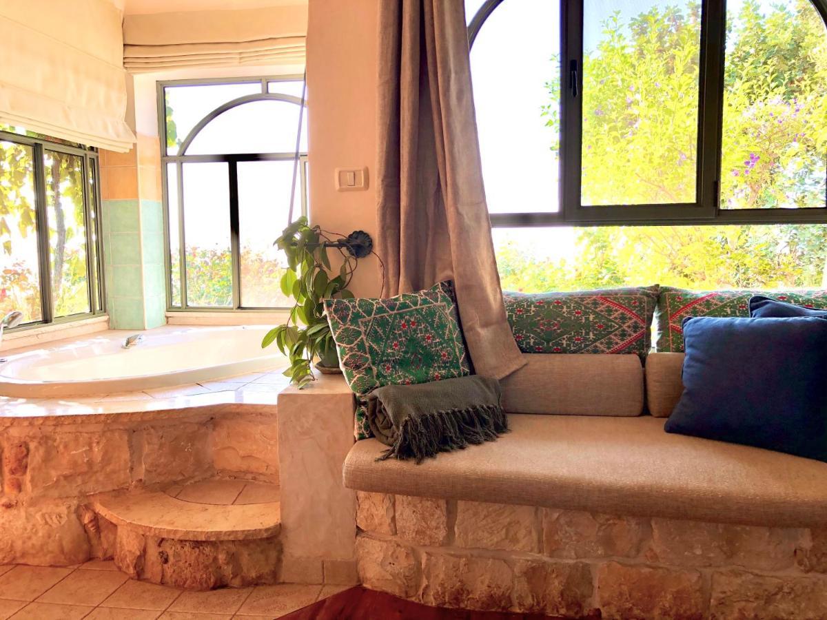 Rose Garden - Gan Vradim Villa Amirim Ngoại thất bức ảnh