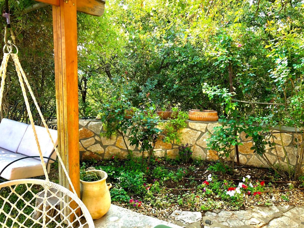 Rose Garden - Gan Vradim Villa Amirim Ngoại thất bức ảnh